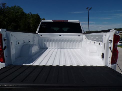 New 2026 Chevrolet Silverado 1500 LT AWD/4WD image 17