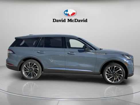 New 2026 Lincoln Aviator Reserve image 10