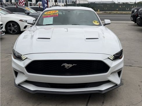 Used 2018 Ford Mustang Coupe RWD image 2