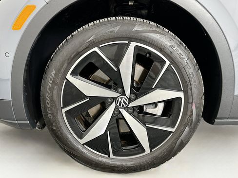 Used 2023 Volkswagen ID.4 Pro S image 11