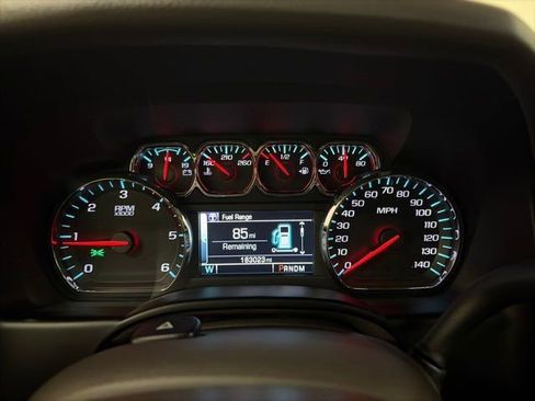 Used 2015 Chevrolet Suburban LTZ image 23