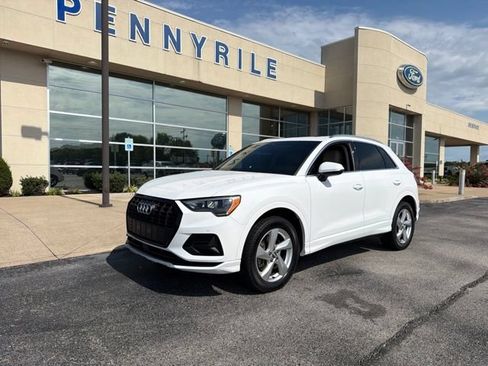 Used 2020 Audi Q3 2.0T Premium w/ Convenience Package AWD/4WD image 1