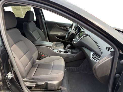 Used 2023 Chevrolet Malibu LT FWD image 24
