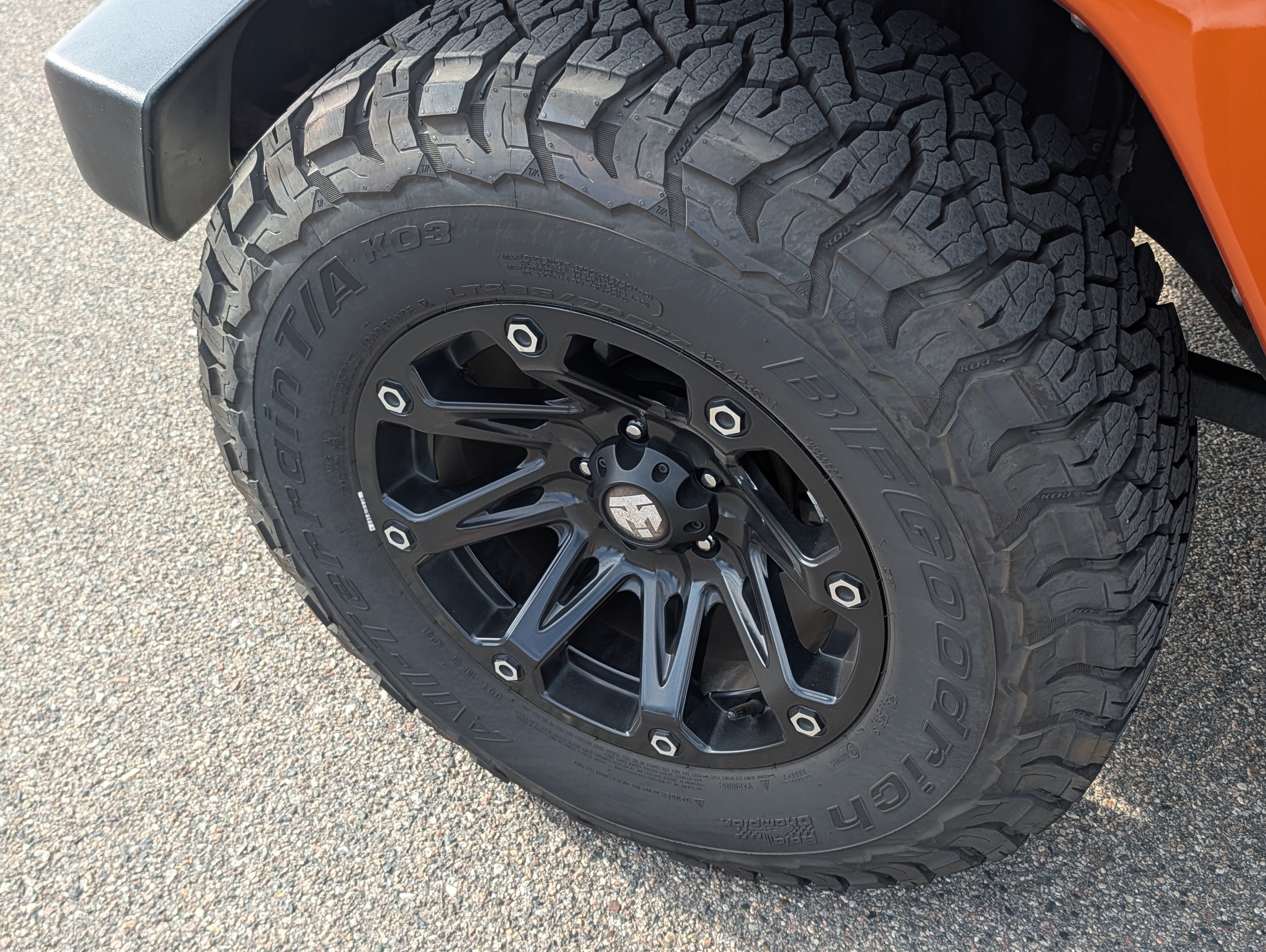 Used 2010 Jeep Wrangler Unlimited Sahara w/ Trailer Tow Group AWD/4WD image 6