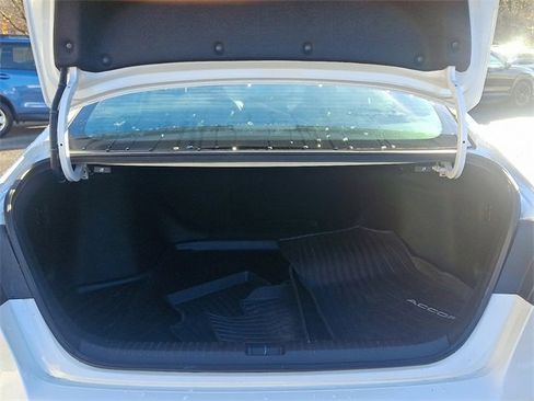 Certified 2023 Honda Accord EX image 28