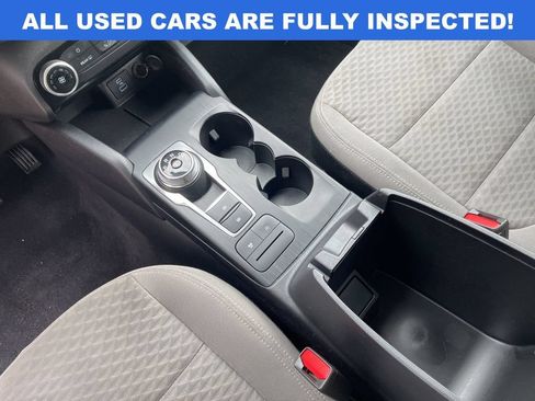 Used 2022 Ford Escape SE AWD/4WD image 9