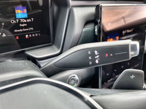 New 2027 GMC Terrain AT4 w/ Convenience Package III AWD/4WD image 22