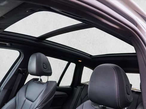 Used 2023 BMW X3 xDrive30i w/ Premium Package image 11