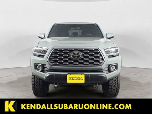 Used 2022 Toyota Tacoma TRD Off-Road image 8