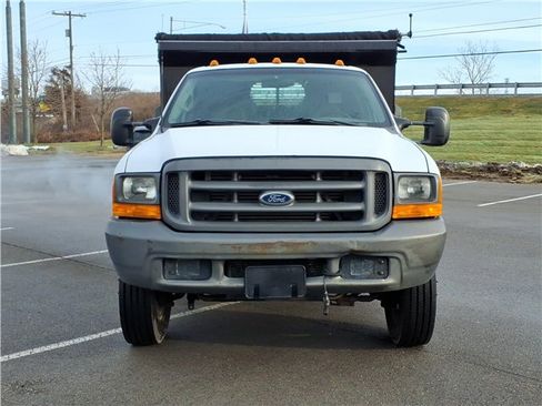 Used 1999 Ford F550 2WD Regular Cab Super Duty image 2