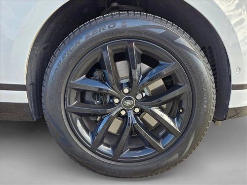 Certified 2026 Land Rover Range Rover Velar Dynamic SE image 22