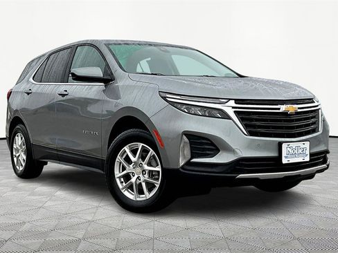 Used 2023 Chevrolet Equinox LT w/ Driver Convenience Package image 12