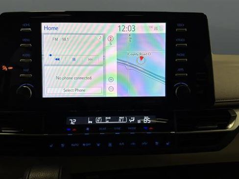 Used 2021 Toyota Sienna Platinum image 31