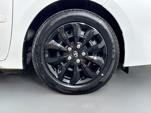 Used 2019 Toyota Corolla LE w/ Carpet Mat Package (TMS) FWD image 38