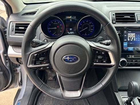 Used 2019 Subaru Outback 2.5i Limited AWD/4WD image 18