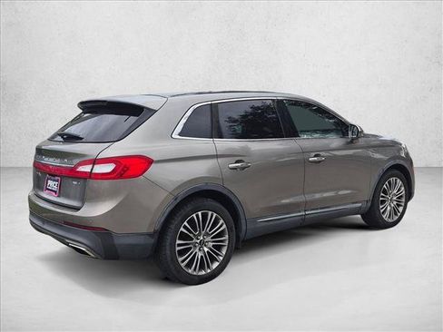 Used 2017 Lincoln MKX Reserve w/ Lincoln MKX Climate Package AWD/4WD image 6