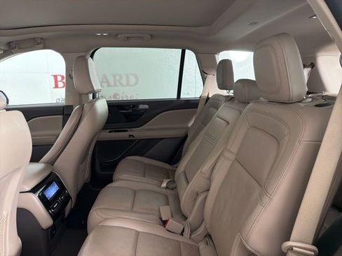 Used 2021 Lincoln Aviator Reserve w/ Equipment Group 201A image 13
