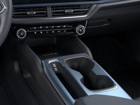 New 2025 Chevrolet Equinox EV LT w/ Convenience Package II image 23