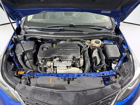 Used 2017 Chevrolet Cruze LT w/ Convenience Package image 21