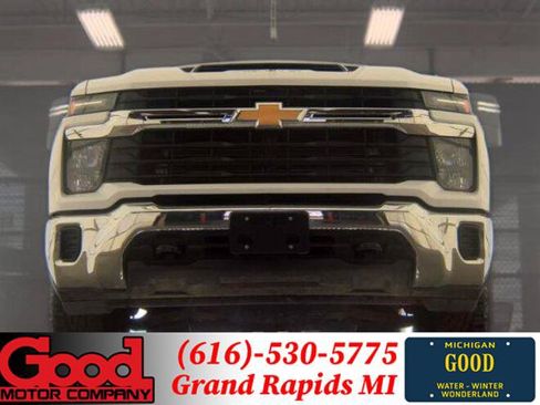 Used 2024 Chevrolet Silverado 2500 LT AWD/4WD image 1