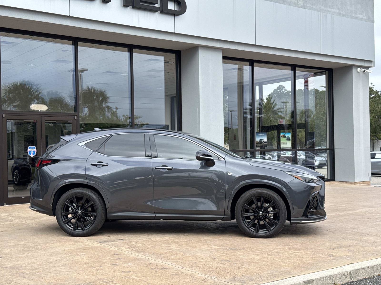 Used 2025 Lexus NX 350 F Sport AWD/4WD image 2