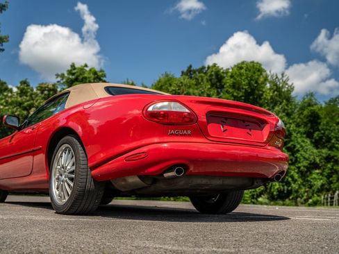 Used 1999 Jaguar XK8 Convertible RWD image 13