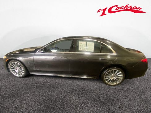 Certified 2023 Mercedes-Benz S 500 4MATIC image 4