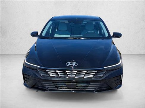 New 2026 Hyundai Elantra Limited image 2