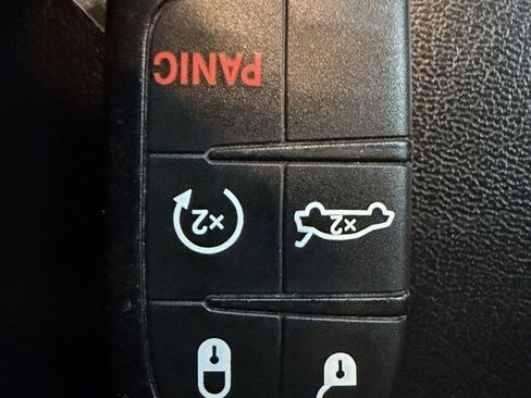 Used 2022 Dodge Charger SXT image 25