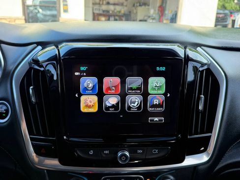 Used 2018 Chevrolet Traverse LT AWD/4WD image 31