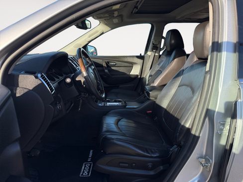 Used 2012 GMC Acadia Denali image 10