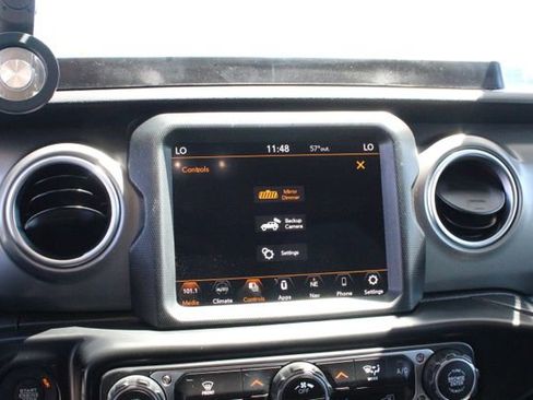 Used 2022 Jeep Wrangler Unlimited Rubicon 4xe AWD/4WD image 22