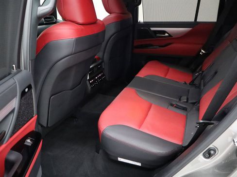 Used 2023 Lexus LX 600 F Sport image 29