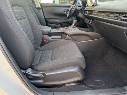 Used 2023 Honda HR-V LX image 19