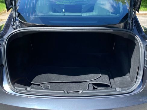 Used 2018 Tesla Model 3 Mid Range image 14