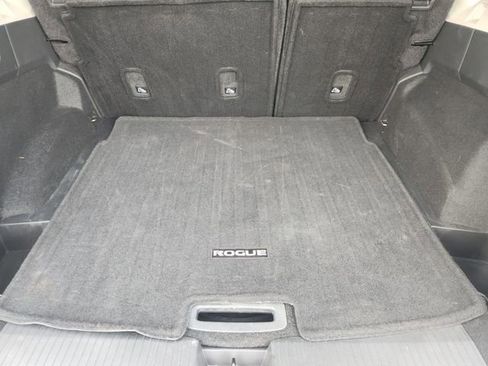 Used 2024 Nissan Rogue SV image 26