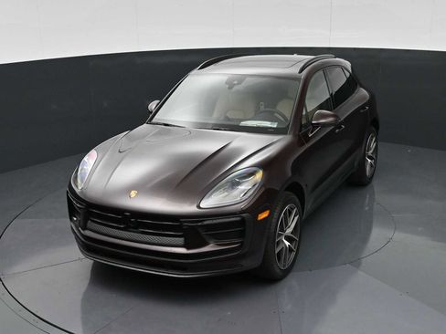 New 2026 Porsche Macan AWD/4WD image 30