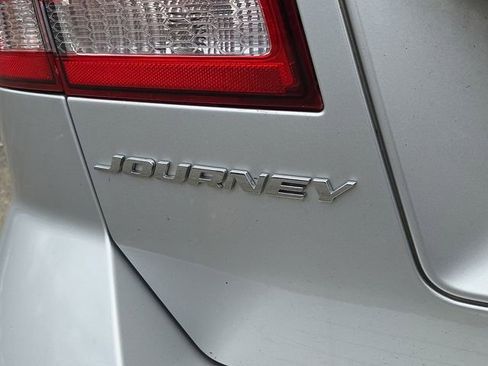 Used 2014 Dodge Journey SXT w/ Flexible Seating Group FWD image 30