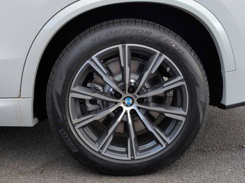 Used 2026 BMW X5 xDrive50e w/ M Sport Package AWD/4WD image 14
