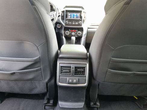 Used 2023 Subaru Forester Premium AWD/4WD image 30