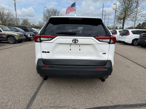 Used 2024 Toyota RAV4 LE FWD image 4