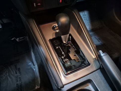 Used 2025 Mitsubishi Outlander Sport AWD image 16