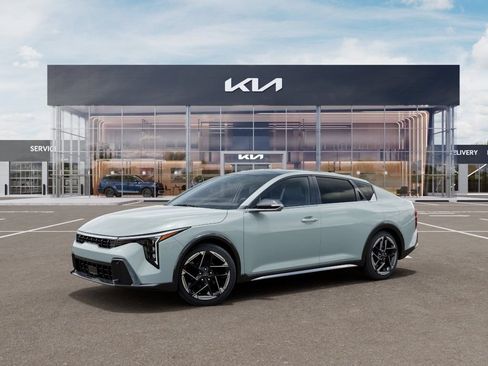 New 2026 Kia K4 GT-Line w/ GT-Line Premium Package FWD image 4