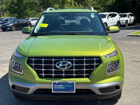 Certified 2024 Hyundai Venue SEL FWD image 2