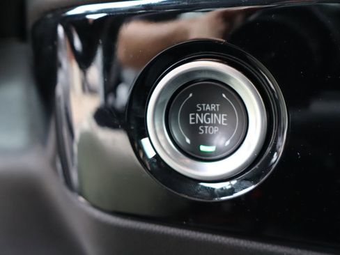 Used 2024 GMC Sierra 1500 Elevation image 19