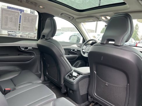 Certified 2024 Volvo XC90 B5 Core image 8