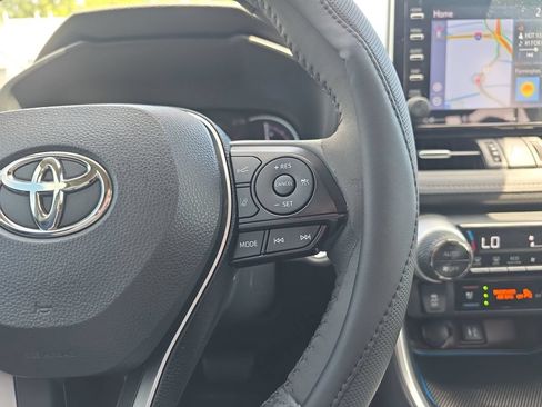 Used 2019 Toyota RAV4 Limited w/ Advanced Technology Package AWD/4WD image 28