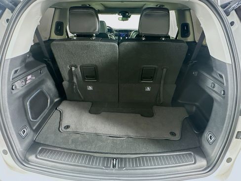 Used 2022 Jeep Grand Cherokee L Limited w/ Black Appearance Package image 31