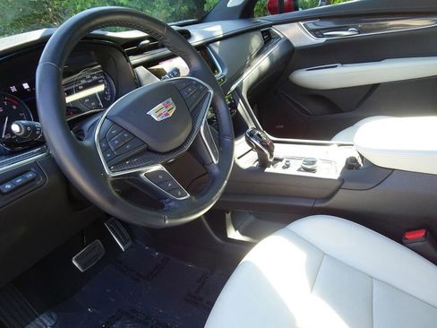 Certified 2023 Cadillac XT5 Sportv w/ Technology Package AWD/4WD image 11