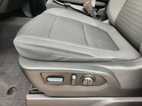 Used 2022 Chevrolet Silverado 1500 Custom w/ Safety Confidence Package image 27